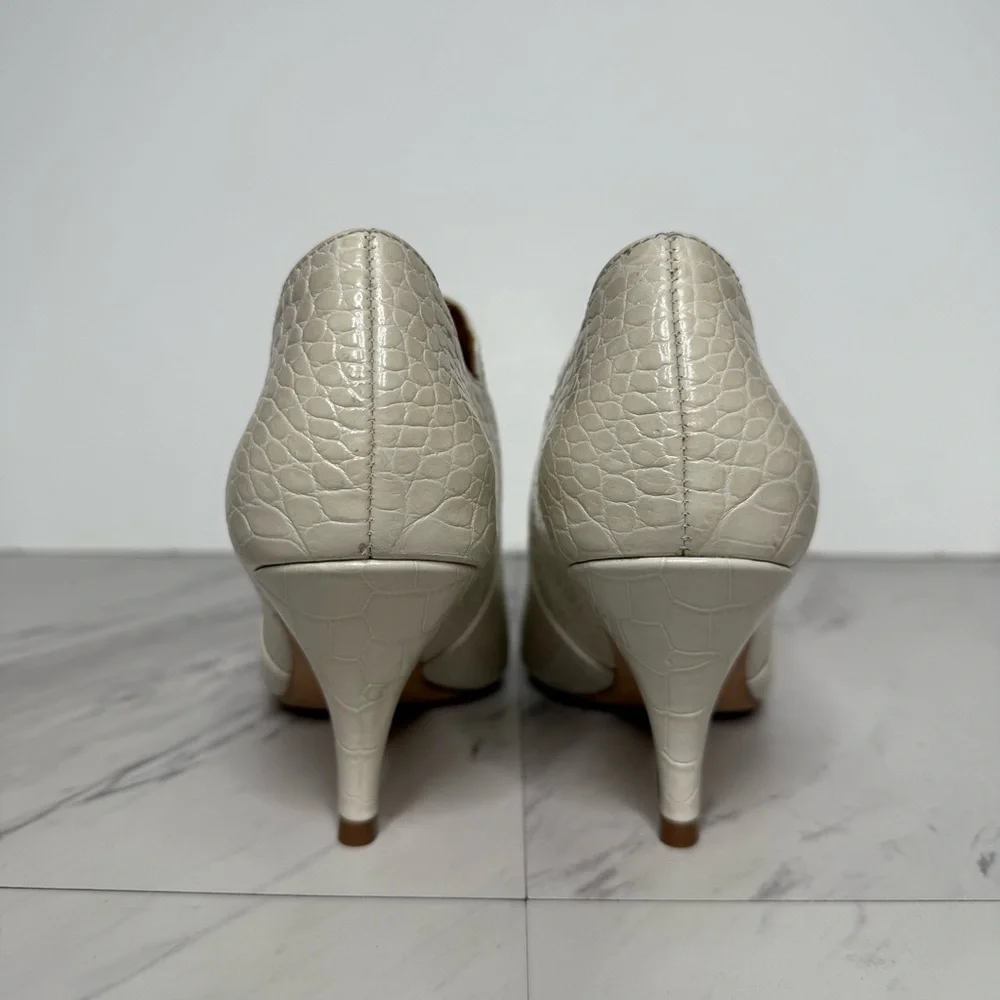 Tory Burch Georgina Ivory Crocodile Embossed Leather Pointy Toe Bootie 6 1/2 M